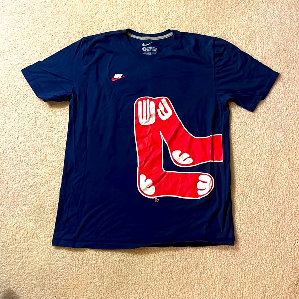 Boston Redsox Vintage logo Nike Tshirt